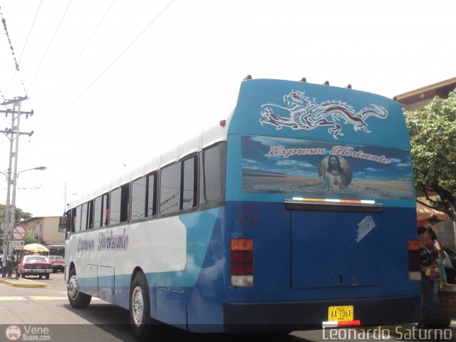 Expresos Horizonte 34 por Leonardo Saturno