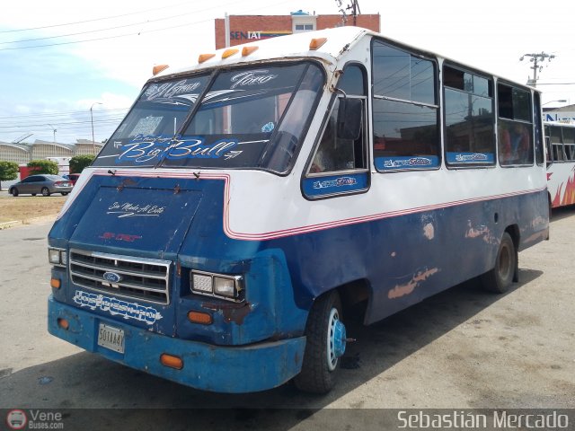 ZU - U.C. Barrio La Polar 810 por Sebasti�n Mercado