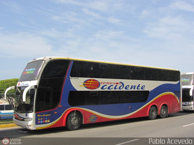 Expresos Occidente 225 por Pablo Acevedo