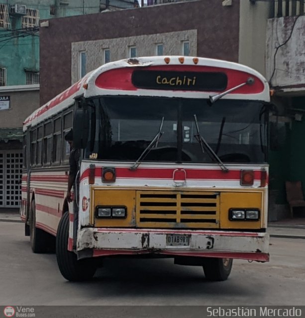 Colectivos Cachiri 44  por Sebastin Mercado