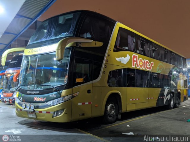 Transporte Flores Hermanos S.R.L 964 por Leonardo Saturno