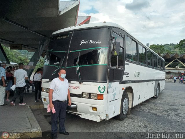 Profesionales del Transporte de Pasajeros 327  por Jos Briceo