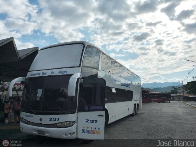 Expresos M�rida 0237  por Jos� Brice�o