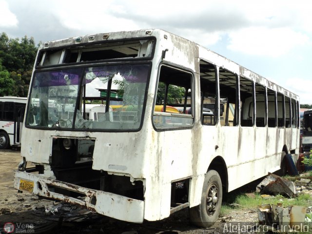 En Chiveras Abandonados Recuperacin AC0006 por Alejandro Curvelo