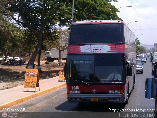 Aeroexpresos Ejecutivos 1045 por Alvin Rondn