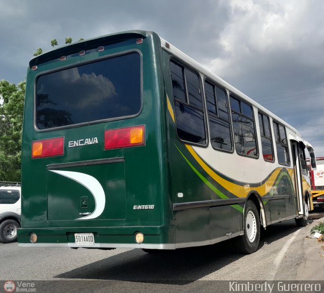 Particular o Desconocido 8933 por Kimberly Guerrero