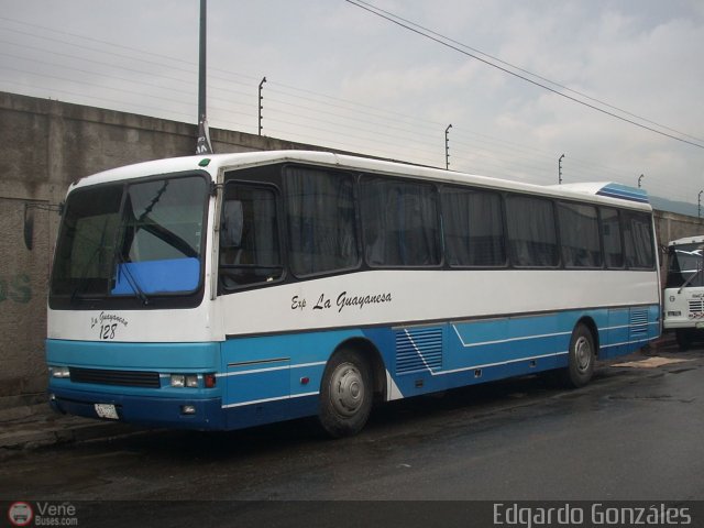 Expresos La Guayanesa 128 por Royner Tovar