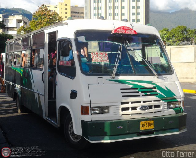 DC - A.C. de Transporte Roosevelt 064 por Otto Ferrer