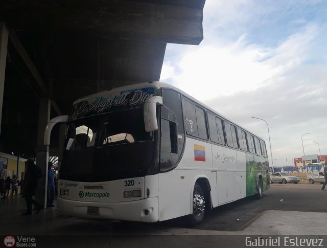 Expresos La Guayanesa 320 por Gabriel Estevez