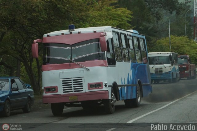 Particular o Desconocido AA4 por Pablo Acevedo