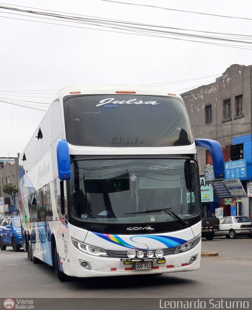 Julsa Angeles Tours S.A.C. 951 por Leonardo Saturno