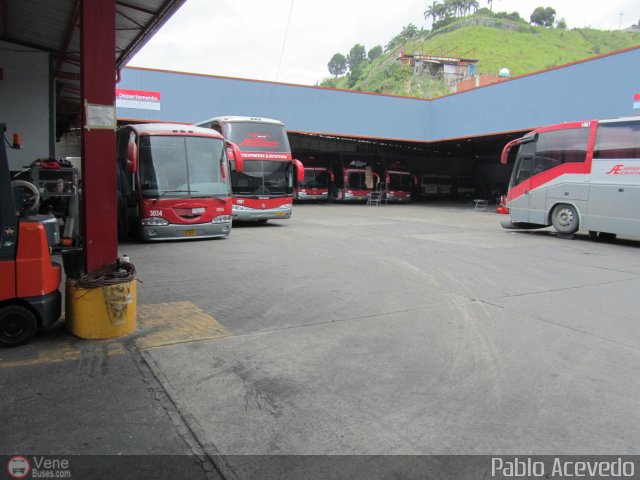 Garajes Paradas y Terminales Caracas por Pablo Acevedo
