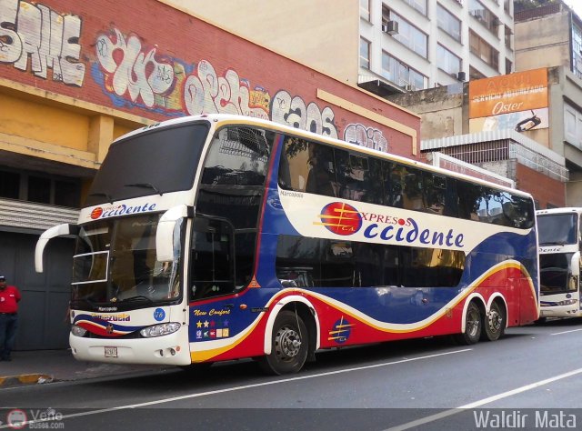 Expresos Occidente 076 por Waldir Mata