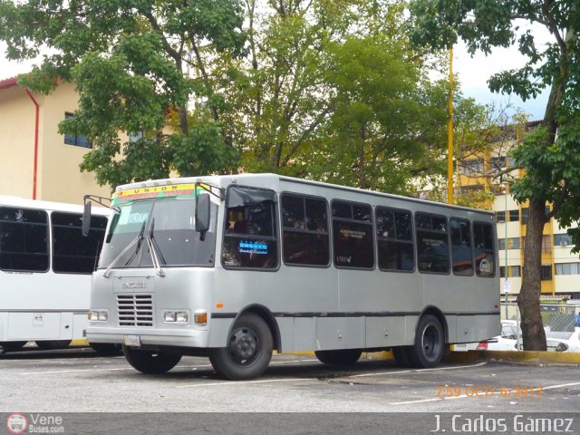 Uni�n Expresos Tovar 18 por J. Carlos G�mez