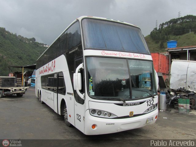 Cruceros Oriente Sur 132 por Pablo Acevedo