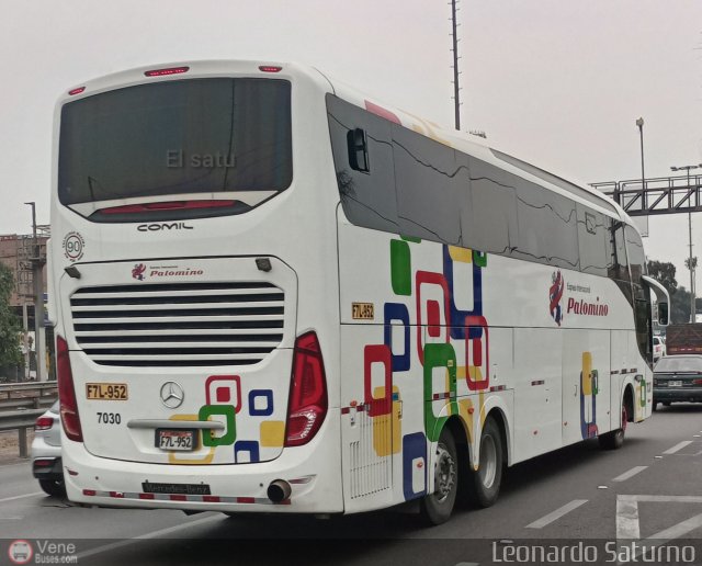 Expreso Internacional Palomino 7030 por Leonardo Saturno