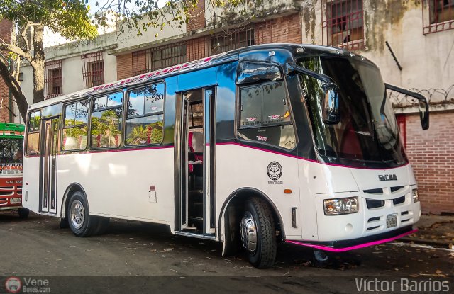 Organizaciones Unidas de C. Caracas - La Guaira 252 por V�ctor Barrios