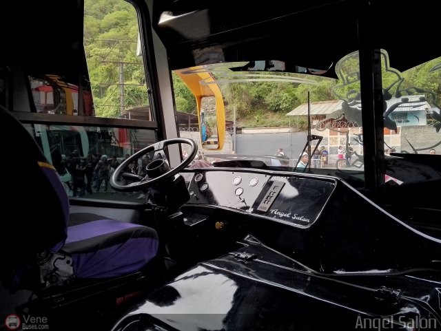 Transporte Privado Joaranny 215 por �ngel Sal�n