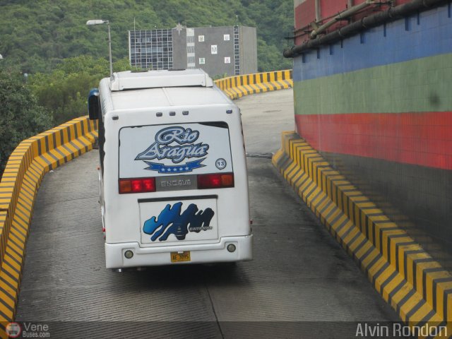 Cooperativa Rio Aragua 13 por Alvin Rondn