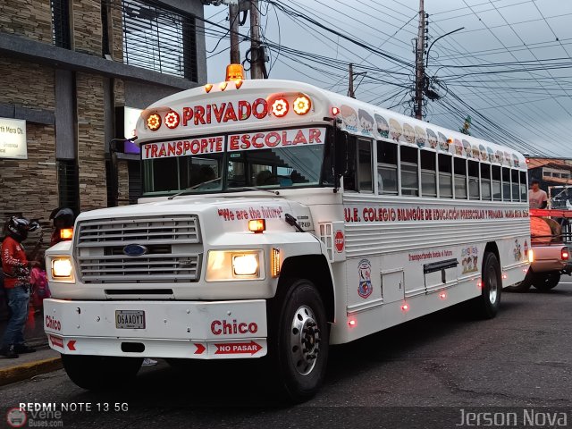 Universitarios y Escolares PRIVADO por Jerson Nova