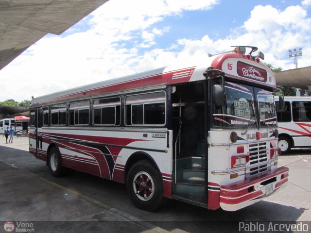 Expresos Continente C-15 por Pablo Acevedo