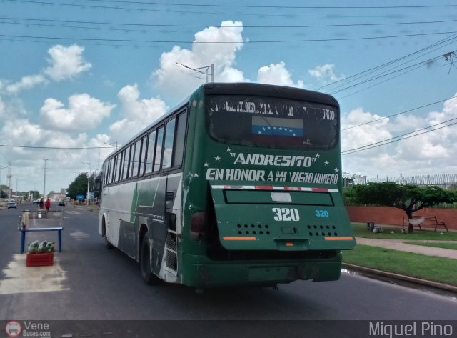 Expresos La Guayanesa 320 por Miguel Pino