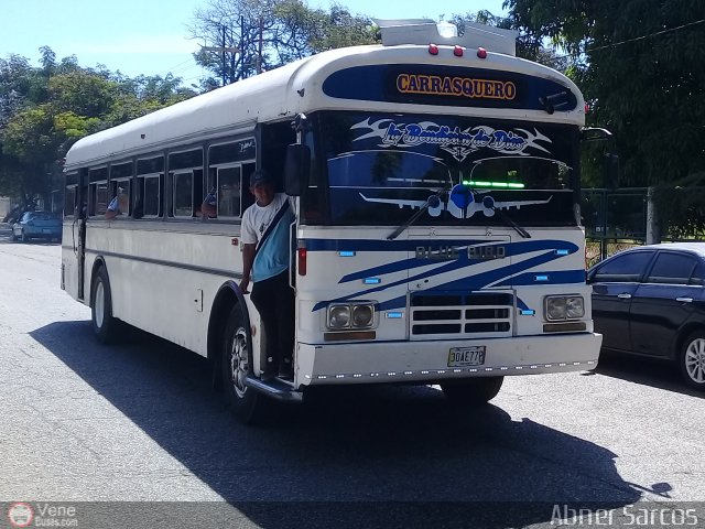 Colectivos Guasare C.A 13 por Abner Sarcos