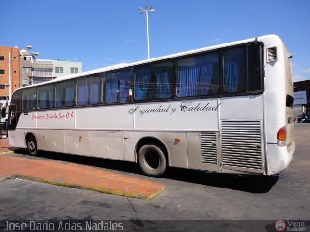 Cruceros Oriente Sur 108 por Jos Arias