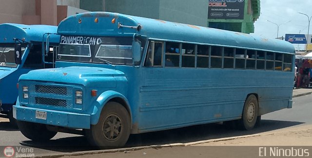 ZU - Colectivos Los Laureles C.A 18 por �ngel Delgado