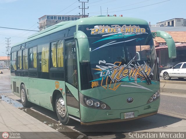 U.C. 23 de Enero 395 por Sebasti�n Mercado