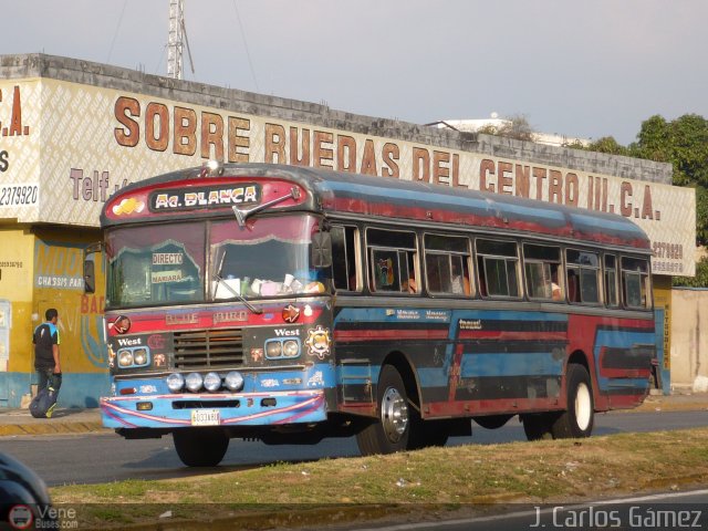 Transporte Agua Blanca 31 por J. Carlos Gmez