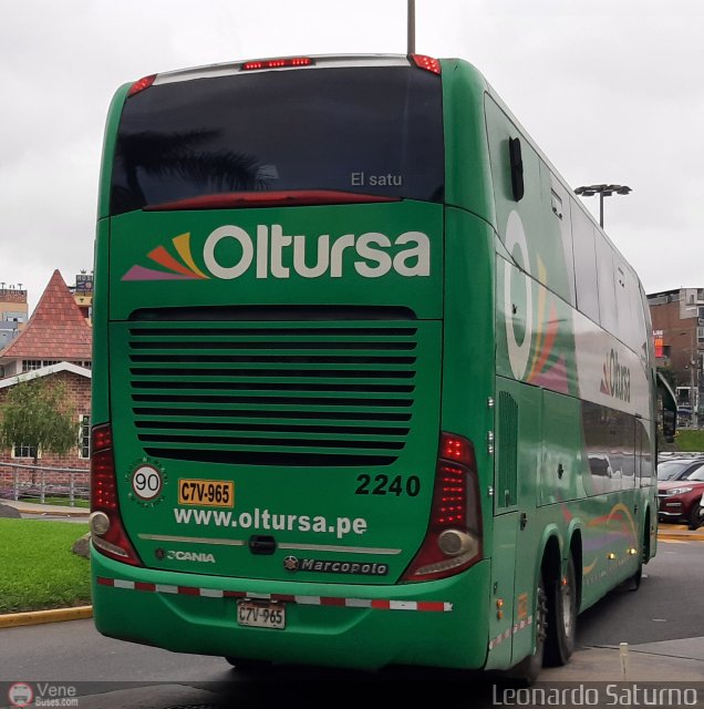 Oltursa 2240 por Leonardo Saturno