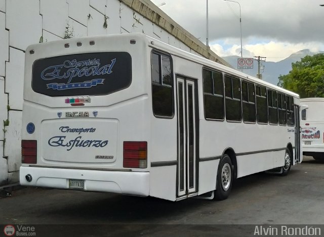 Transporte El Esfuerzo 08 por Alvin Rondn