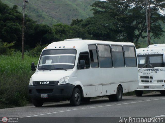 Particular NO USAR M�S 067 por Aly Baranauskas