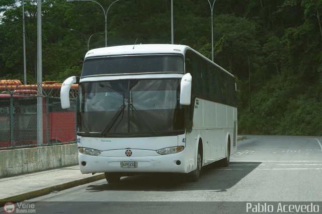 Particular o Desconocido 042 por Pablo Acevedo