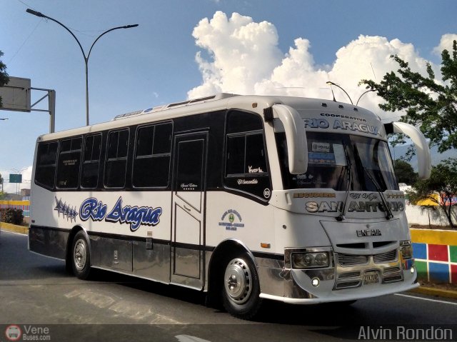 Cooperativa Rio Aragua 03 por Alvin Rond�n