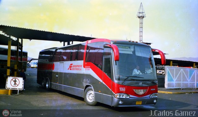 Aeroexpresos Ejecutivos 1066 por Pablo Acevedo