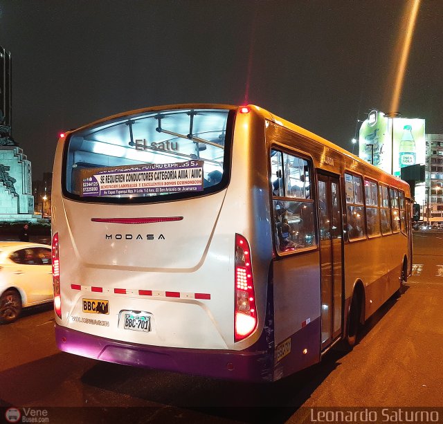 Consorcio del Corredor Morado 701 por Leonardo Saturno