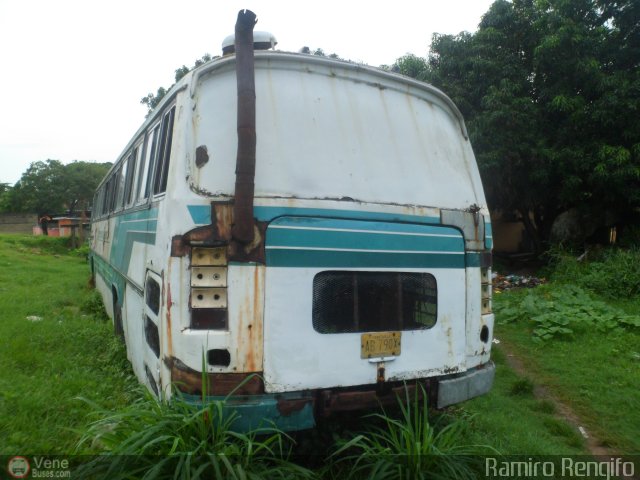Expresos El Nazareno  por Ramiro Rengifo