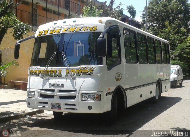 U.C. 23 de Enero 109 por Jes�s Valero