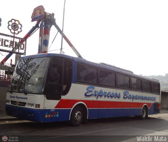 Expresos Bayavamarca 209 por Waldir Mata