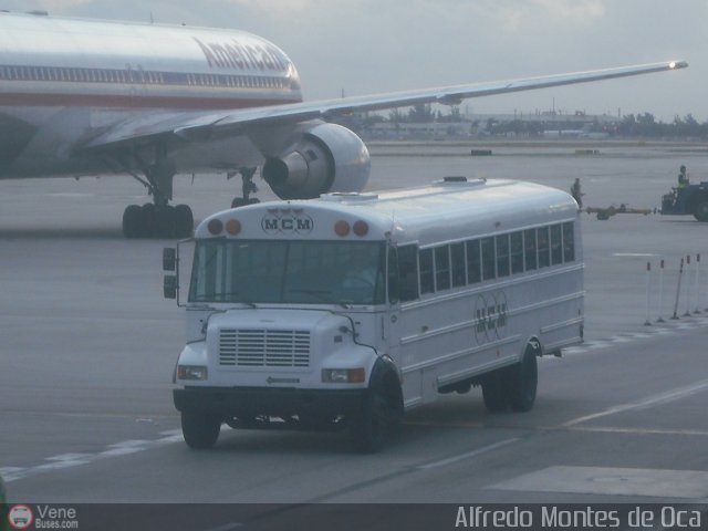 Particular Serv.Aeropuerto de Miami por Alfredo Montes de Oca