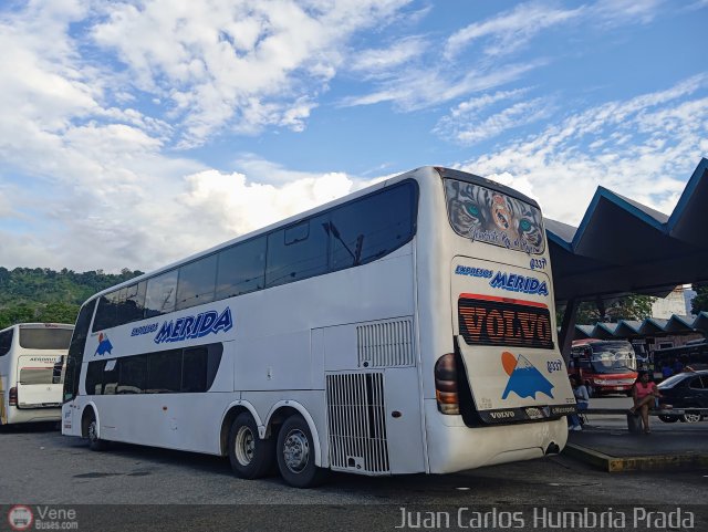 Expresos M�rida 0337 por Juan Carlos Humbria