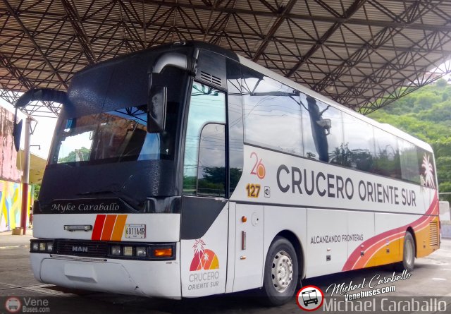 Cruceros Oriente Sur 127 por Michael Caraballo