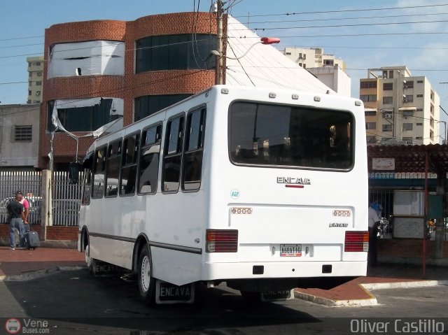 Particular o Desconocido 12 por Oliver Castillo