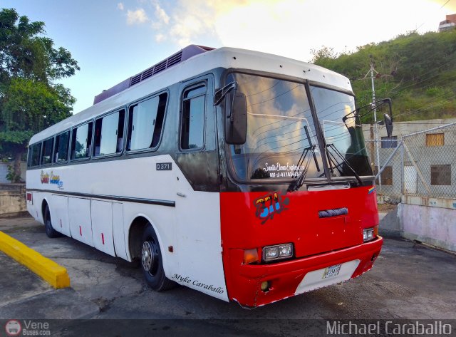 Santa Elena Express 371 por Michael Caraballo