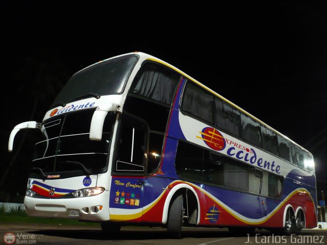 Expresos Occidente 250 por J. Carlos G�mez