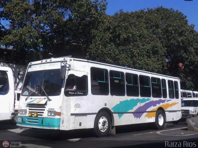 Organizaciones Unidas de C. Caracas - La Guaira 459 por Waldir Mata