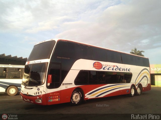 Expresos Occidente 010 por Rafael Pino