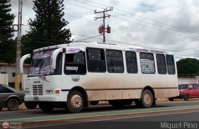 Asoc. Coop. TransCaicara 1 R.L. 05 por Miguel Pino